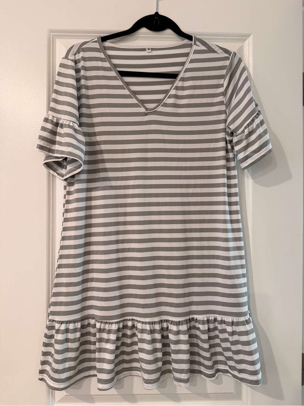 NWT Striped V-Neck Ruffle Hem Dress - Gray & White